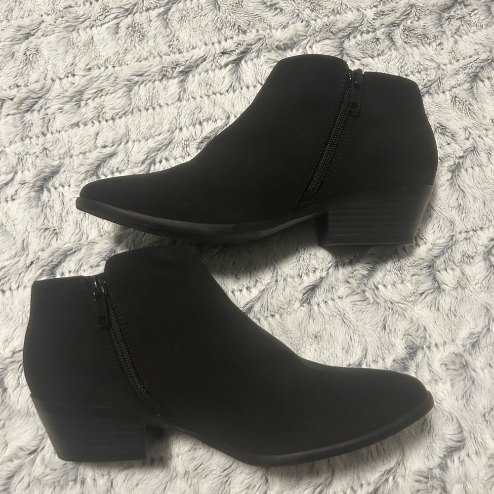 Soda Black Ankle Booties